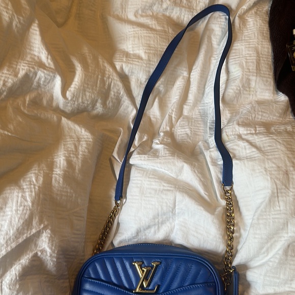 Beautiful blue authentic Louis Vuitton new wave bag - Picture 9 of 11